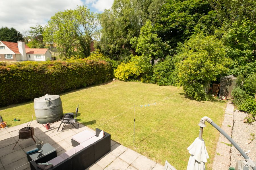 2 Silverstream Court