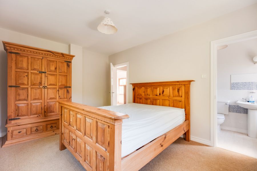 4 Shankill Road