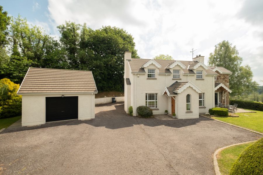 3 Knockmore Heights