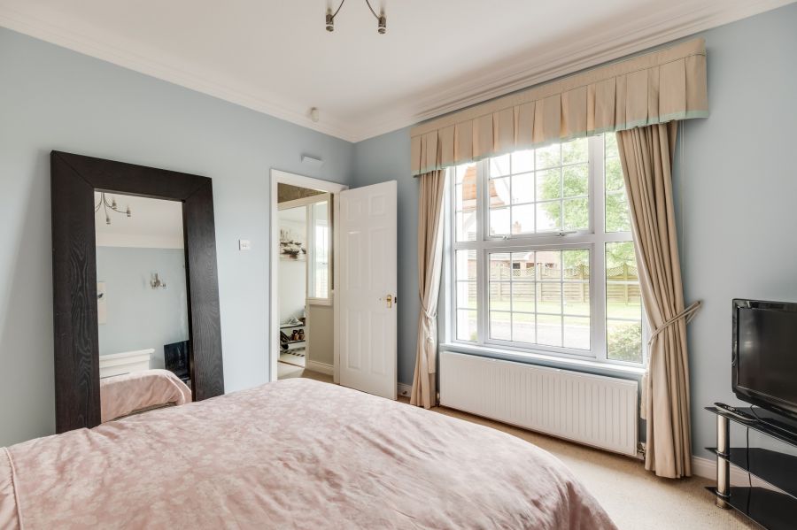 3 Knockmore Heights