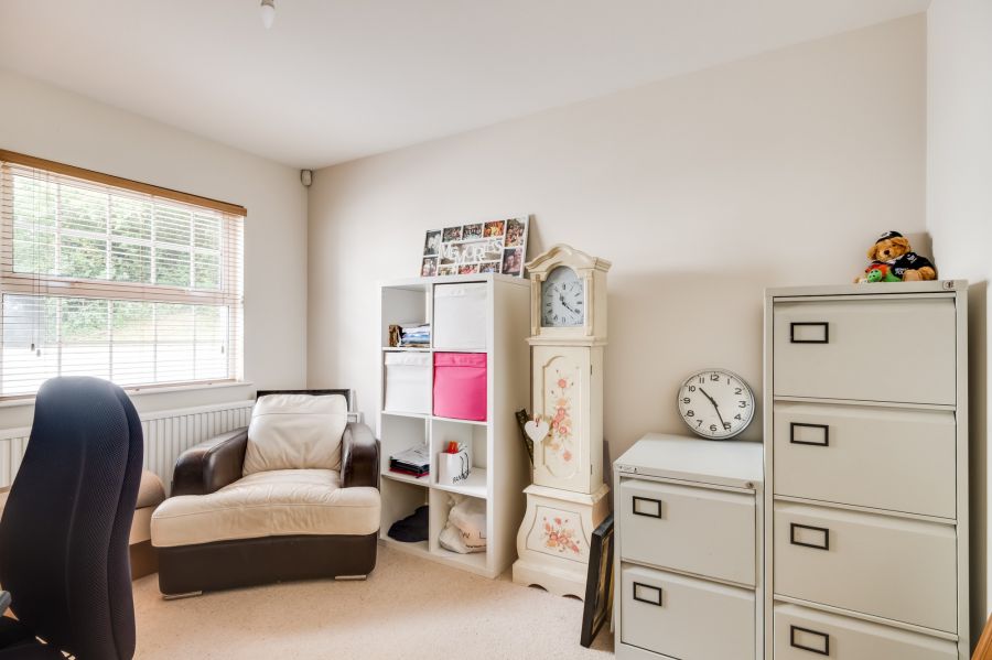 3 Knockmore Heights
