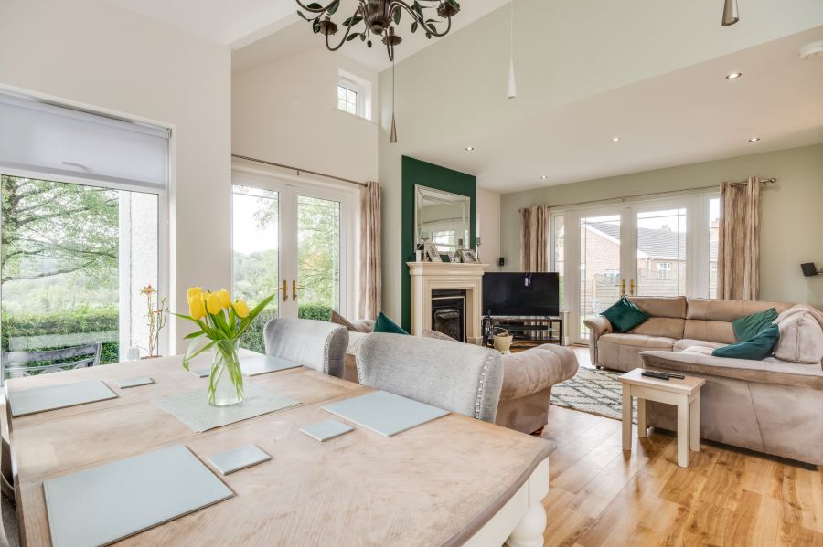 3 Knockmore Heights