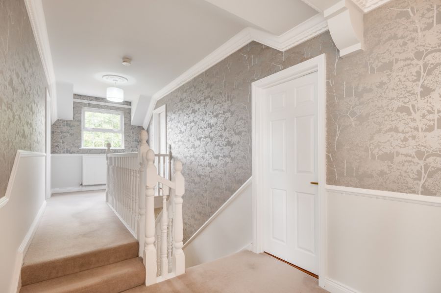 3 Knockmore Heights