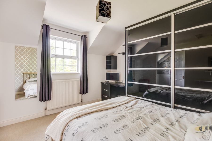 3 Knockmore Heights