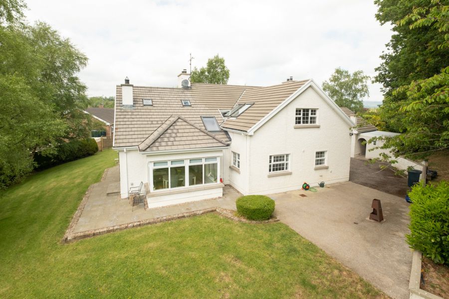 3 Knockmore Heights