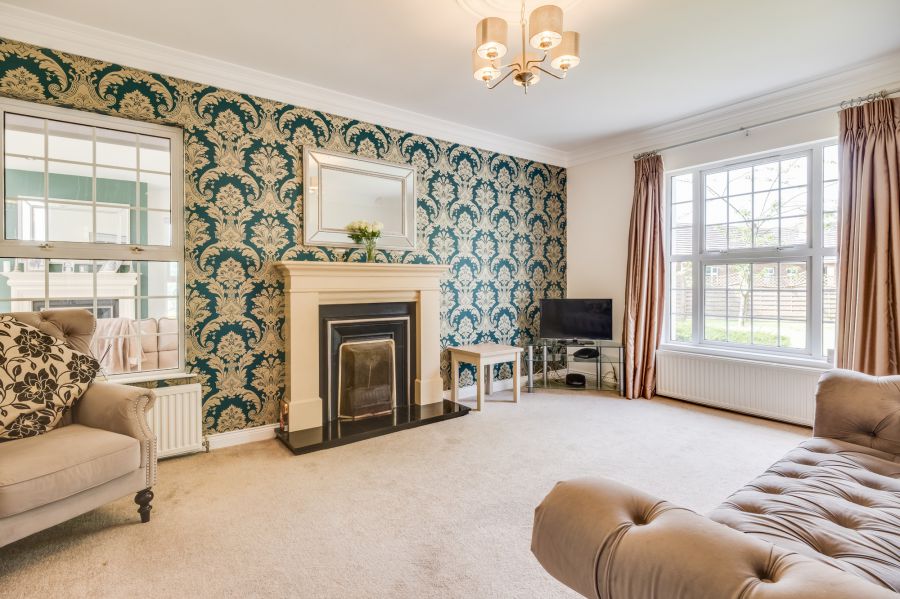 3 Knockmore Heights