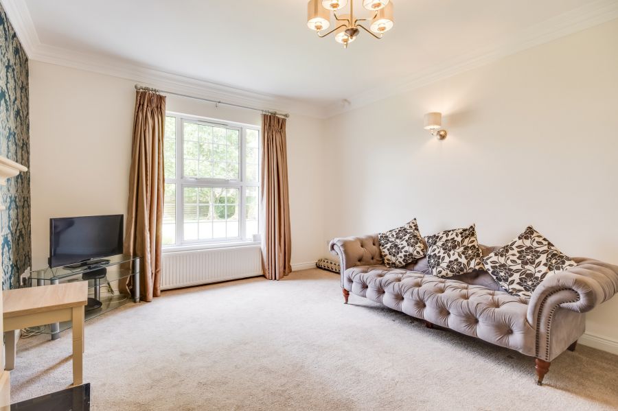 3 Knockmore Heights