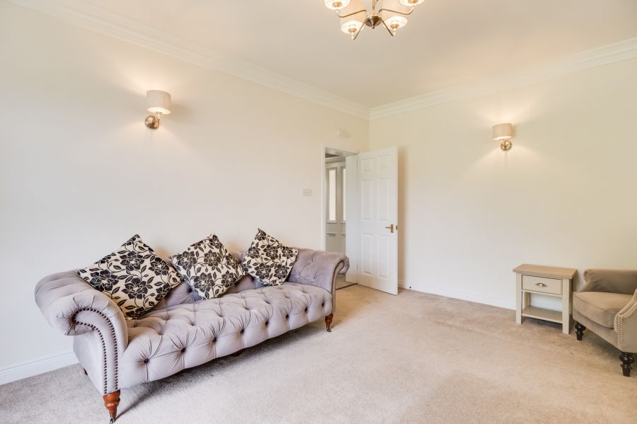 3 Knockmore Heights
