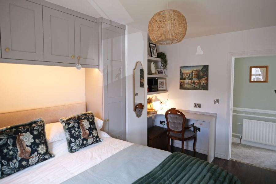 20 Silverhill Manor