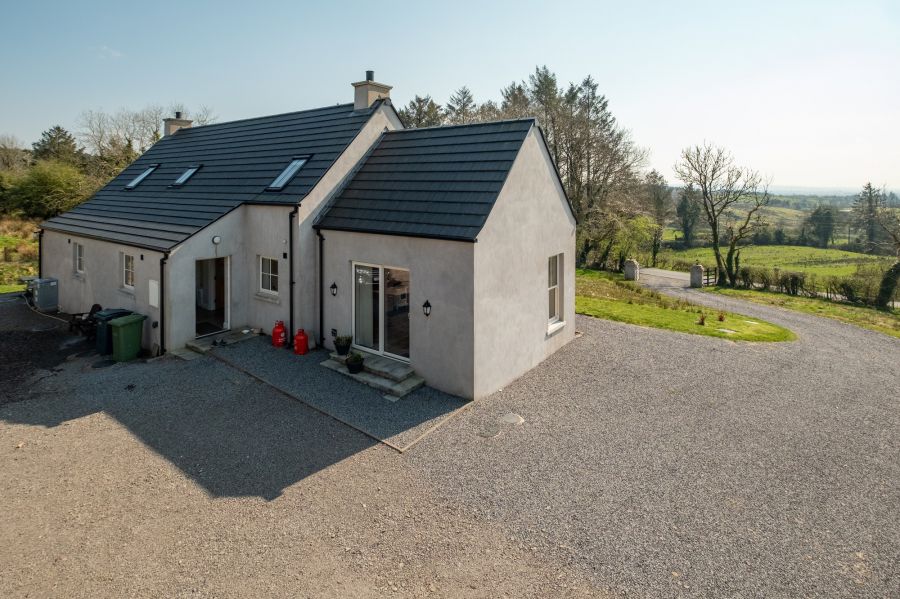 3 Knockennis Road