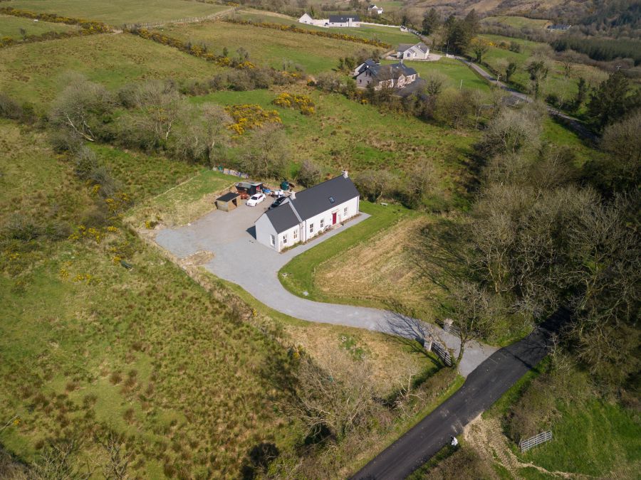 3 Knockennis Road