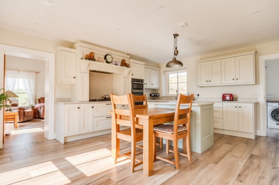 3 Knockennis Road