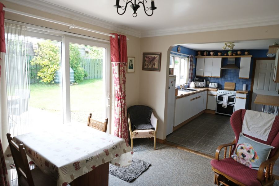 40 Rathview Park