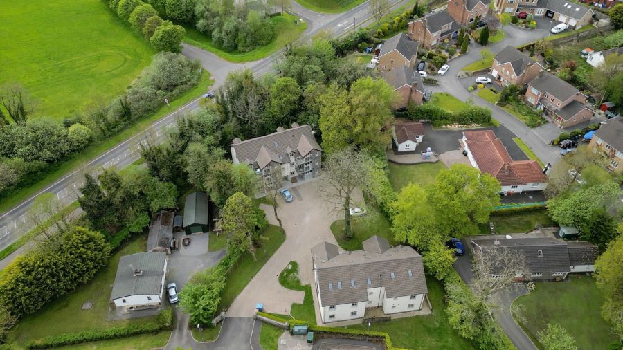 3 Laurel Grove