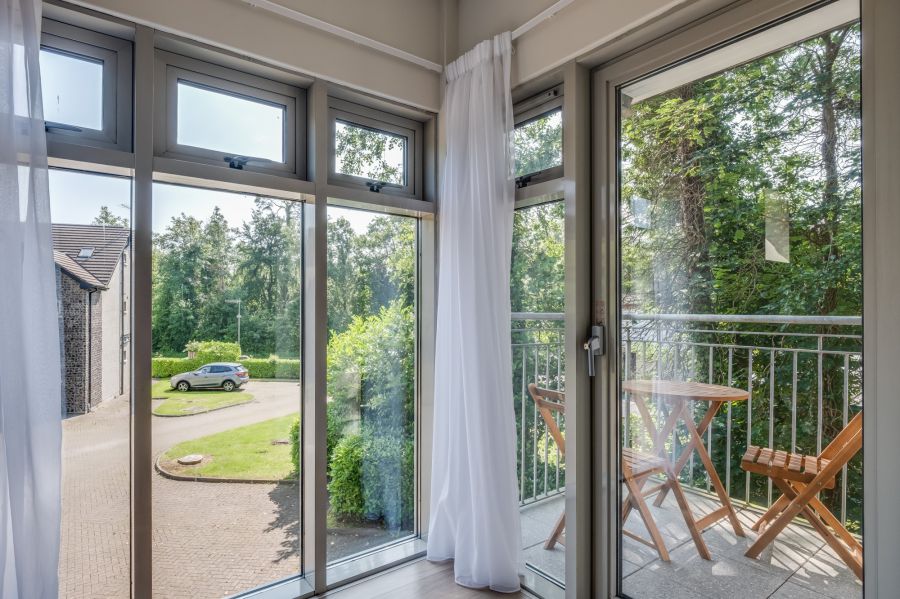 3 Laurel Grove