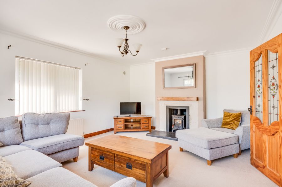 600 Loughshore Road
