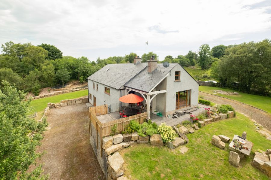 Honeysuckle House, 30 Derrynacrannog Road