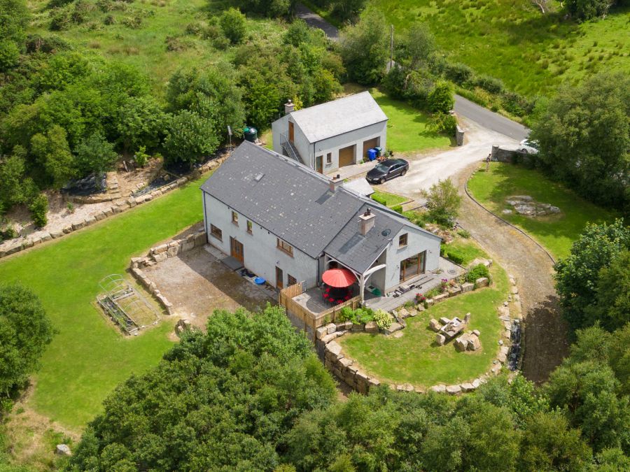 Honeysuckle House, 30 Derrynacrannog Road