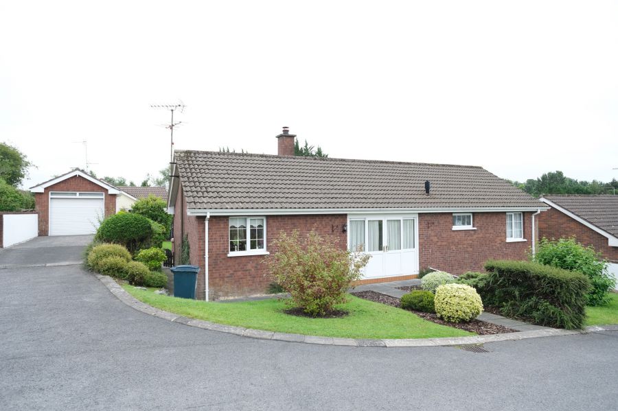 17 Glenwood Gardens