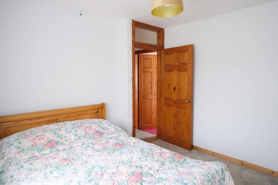17 Glenwood Gardens
