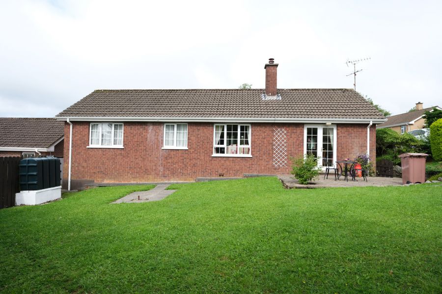 17 Glenwood Gardens