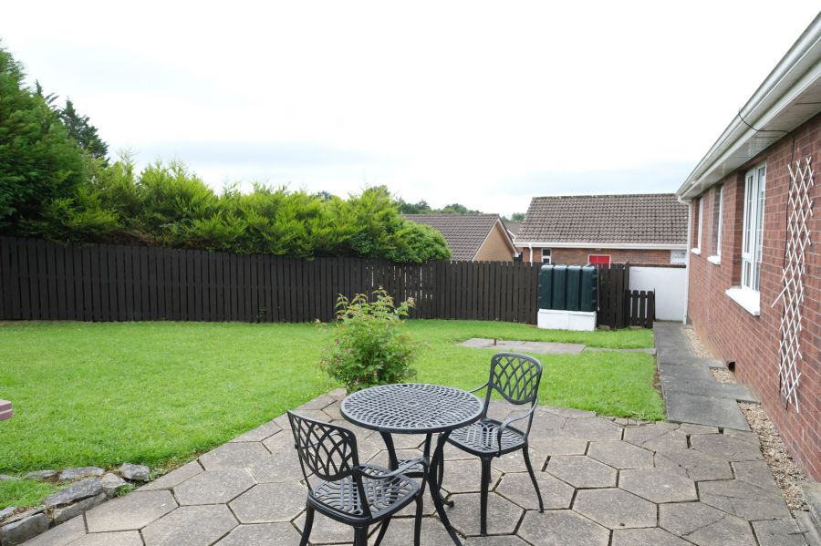 17 Glenwood Gardens