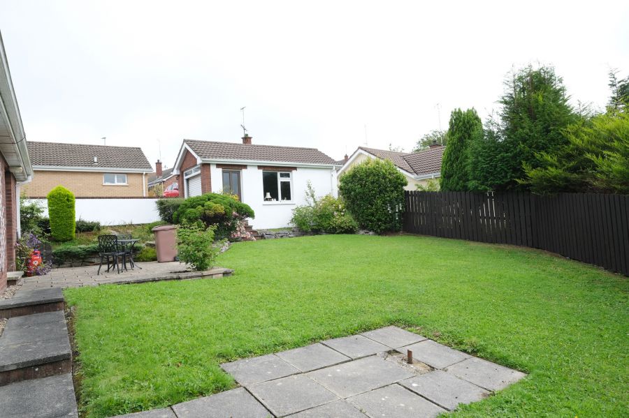 17 Glenwood Gardens