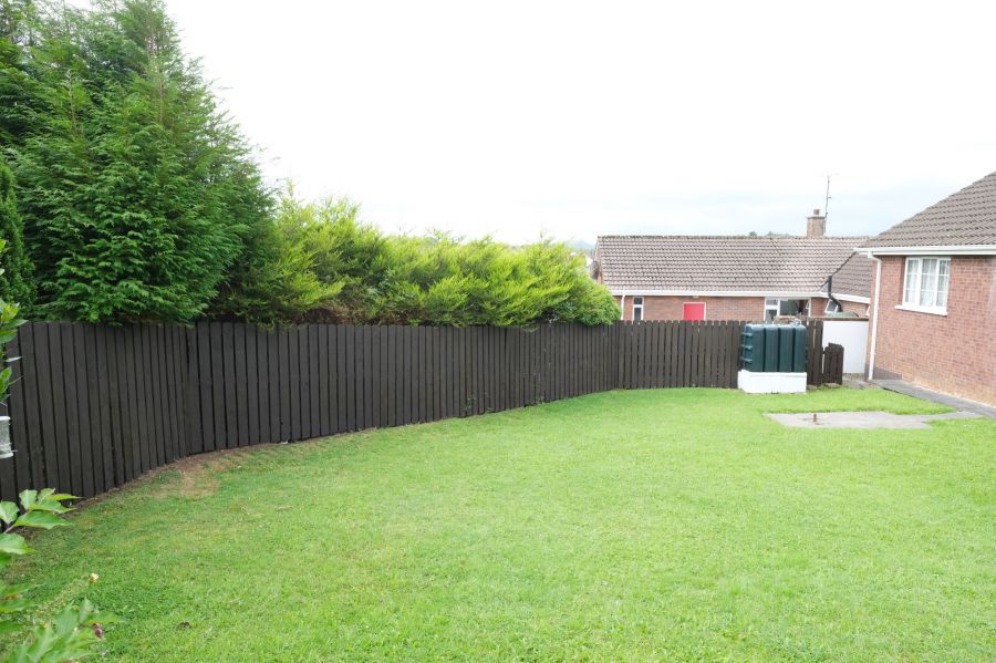 17 Glenwood Gardens