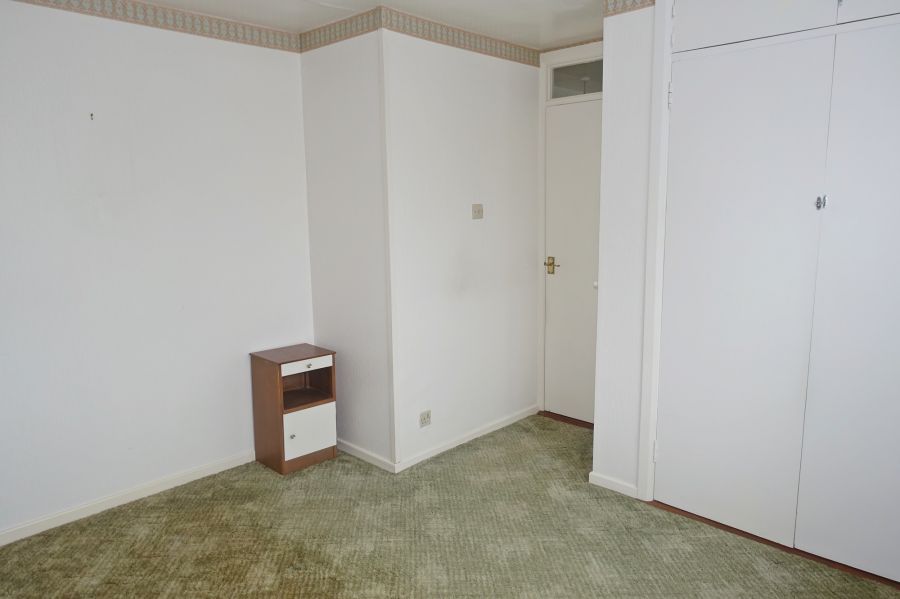 83 Hillview Park