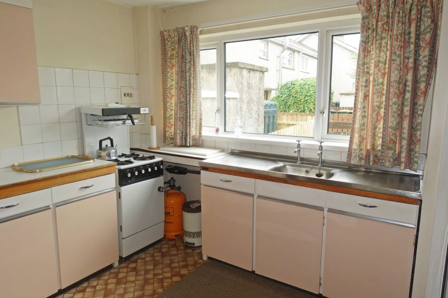83 Hillview Park