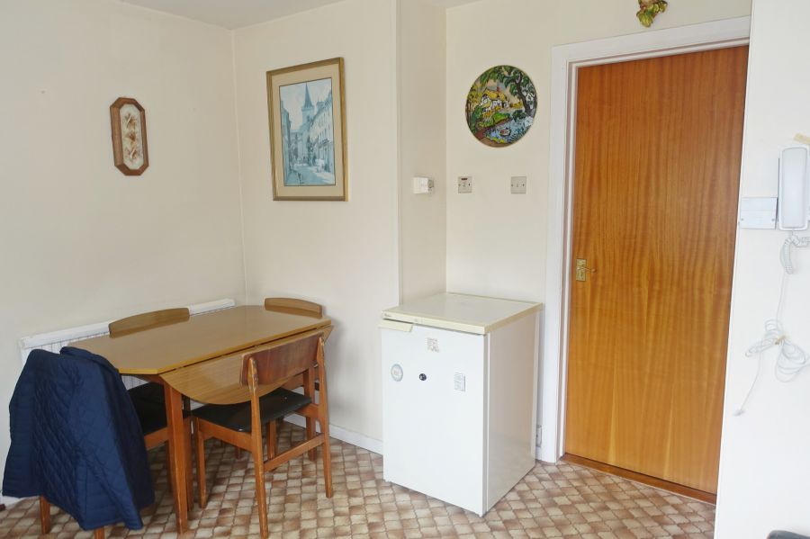 83 Hillview Park