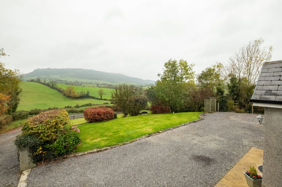 39 Moybane Road 39 Moybane Road