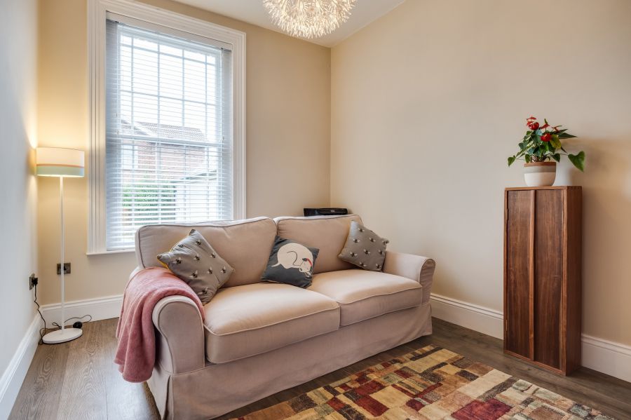 Willoughby Lodge & Land at, 5  Willoughby Place