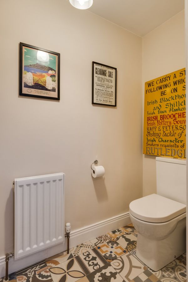 Willoughby Lodge & Land at, 5  Willoughby Place