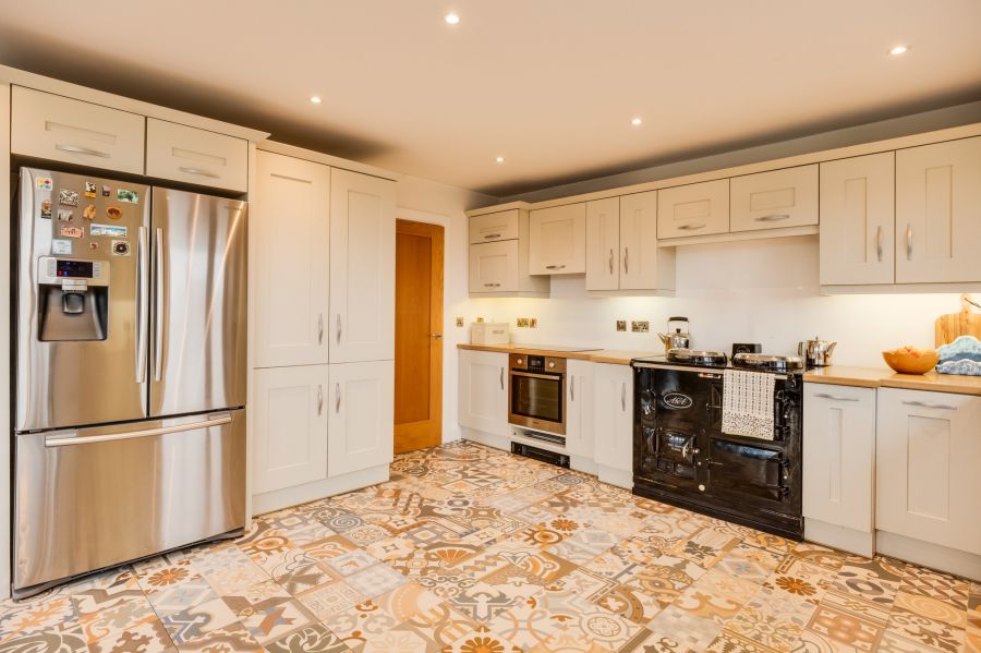 Willoughby Lodge & Land at, 5  Willoughby Place