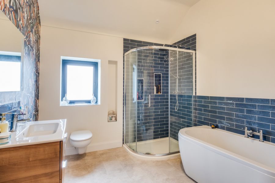 Willoughby Lodge & Land at, 5  Willoughby Place