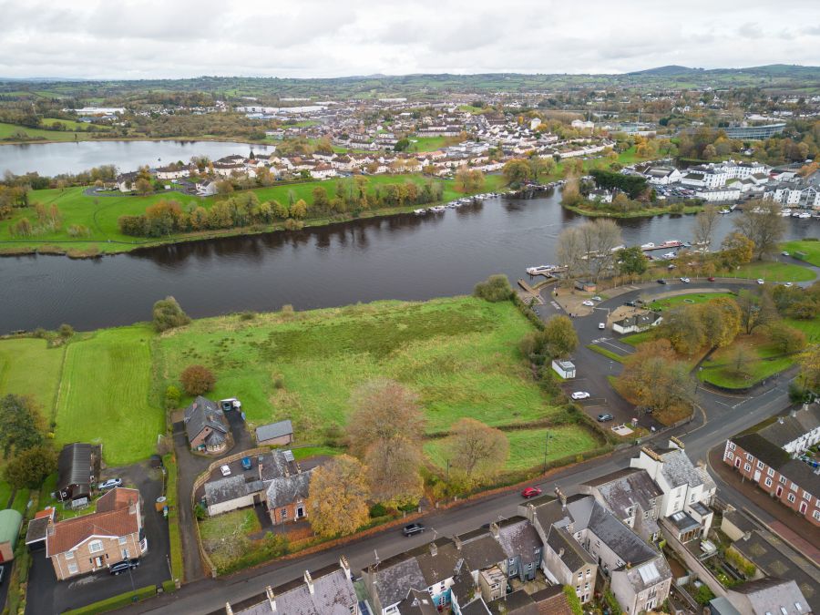 Willoughby Lodge & Land at, 5  Willoughby Place