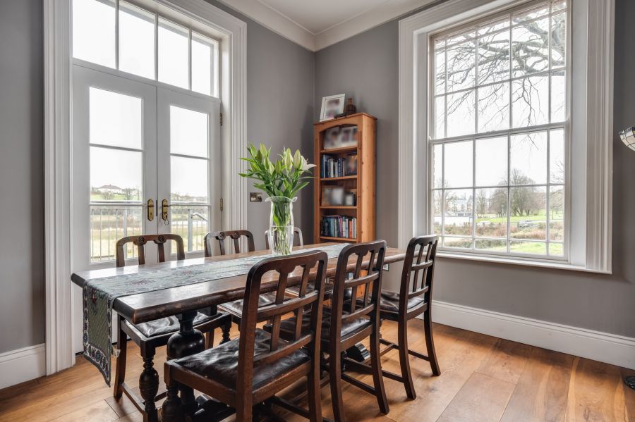 Willoughby Lodge & Land at, 5  Willoughby Place