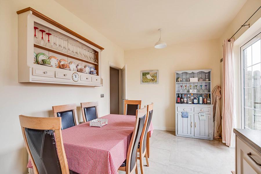 33 Cherrymount Green