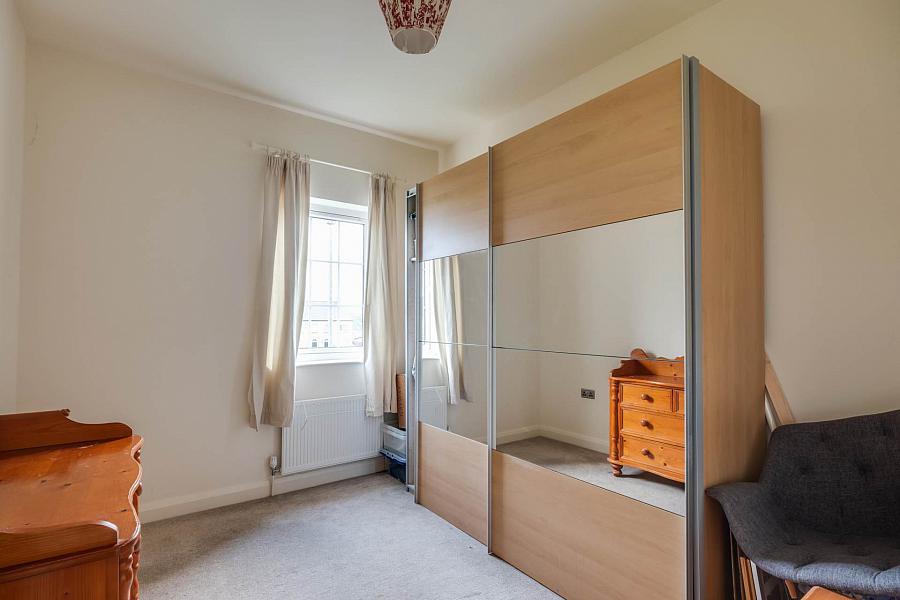 33 Cherrymount Green