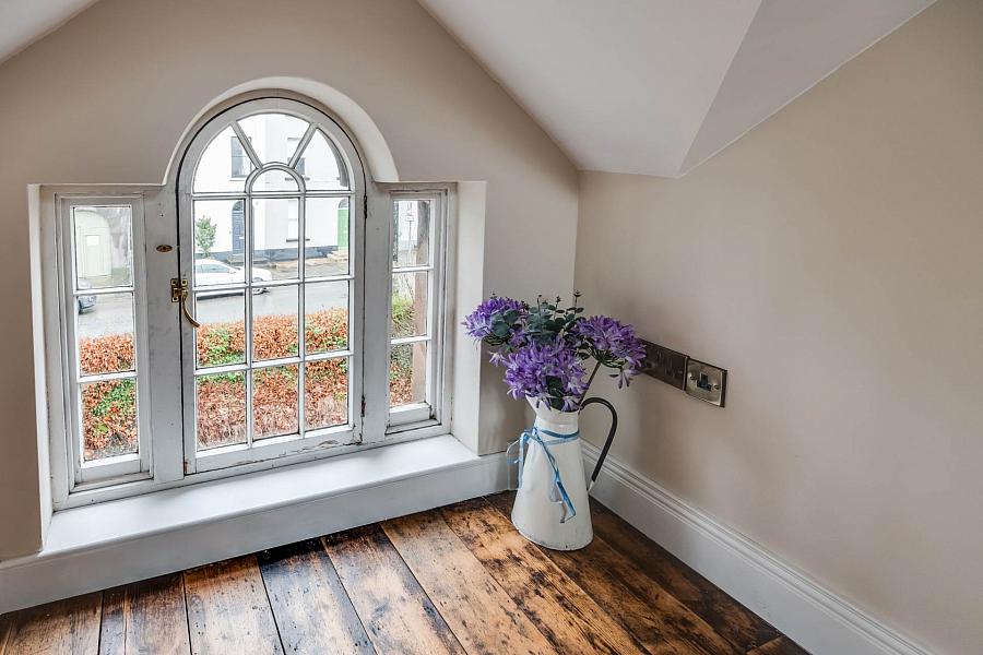 Willoughby Lodge & Land Willoughby Place