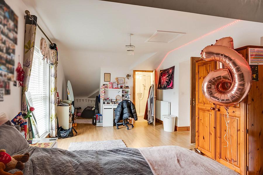 Willoughby Lodge & Land Willoughby Place