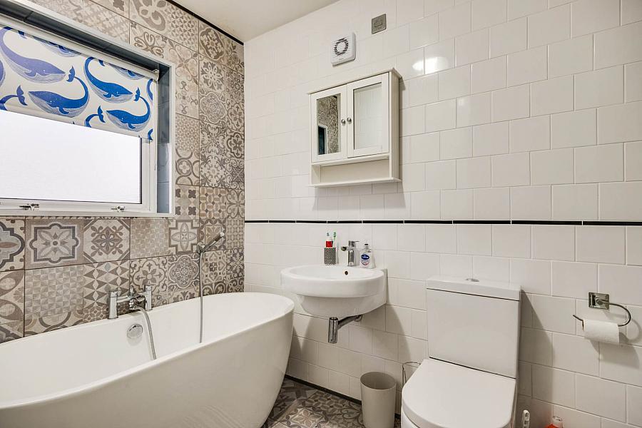 25 College Park Lane