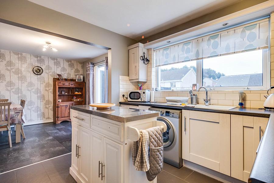 25 College Park Lane