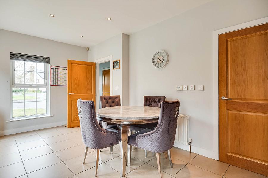 102 Silverhill Manor