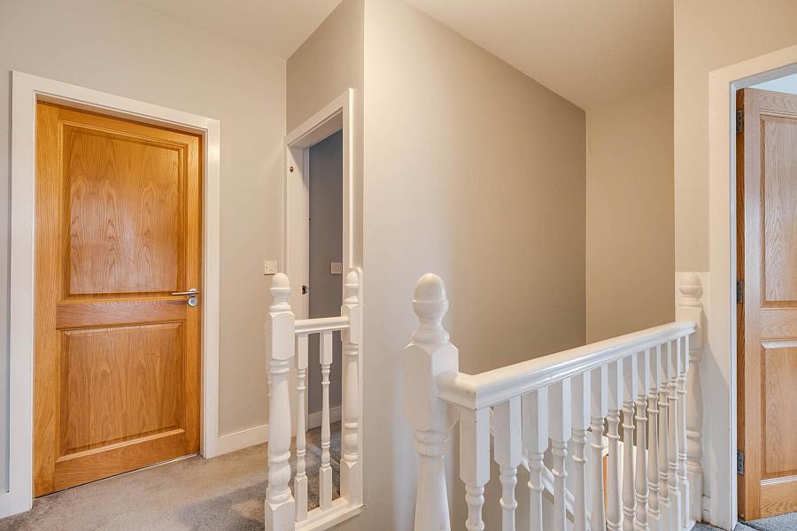 102 Silverhill Manor