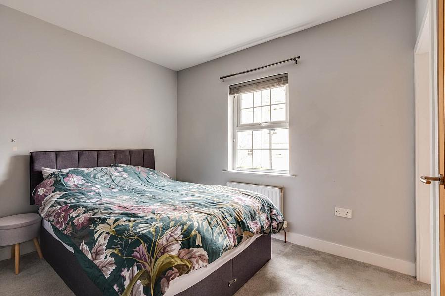 102 Silverhill Manor