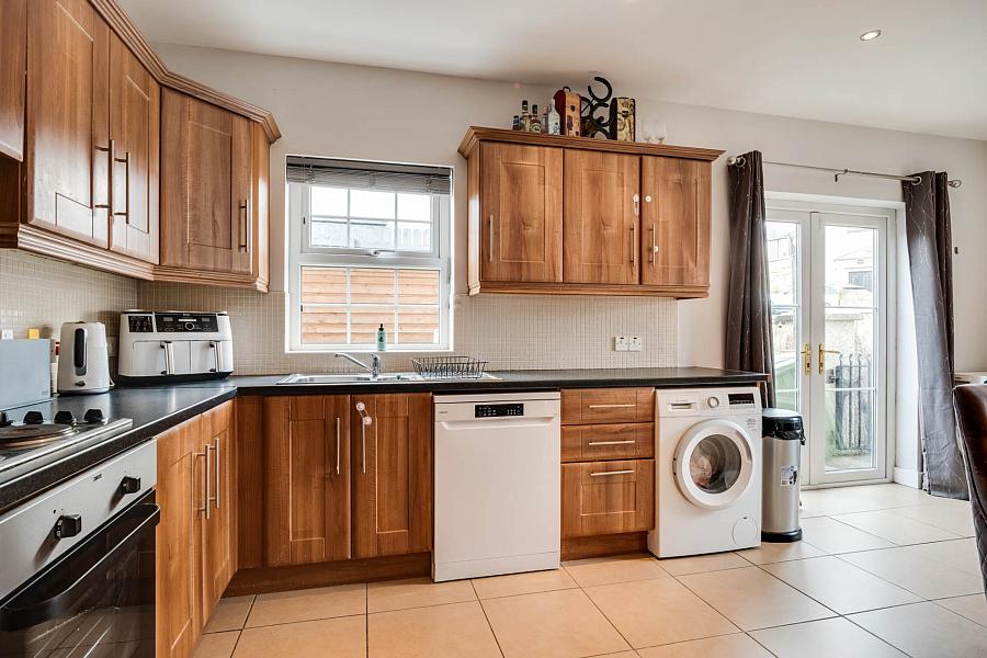 102 Silverhill Manor