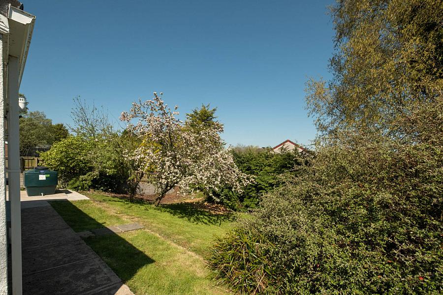 10 Drumclay Park North