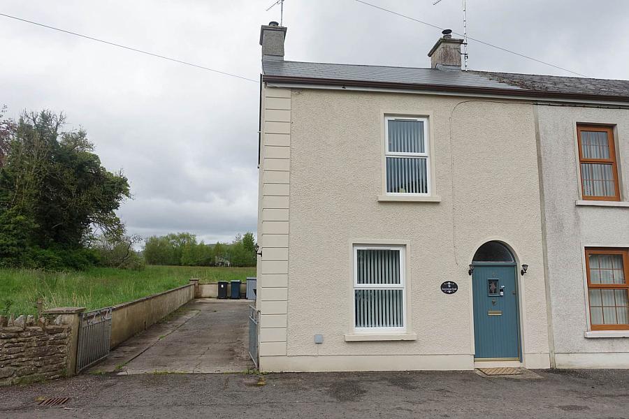 9 Knockmore Road